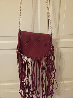 Různé oblečení za drobnost