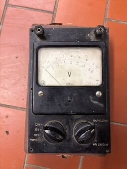 zátěžový voltmetr Metra Blansko (1969) – TOP stav se záručák