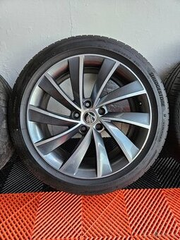 Letní alu kola Pegasus 18" Škoda Superb 235/45 R18