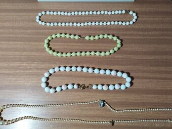 Retro dámské korále