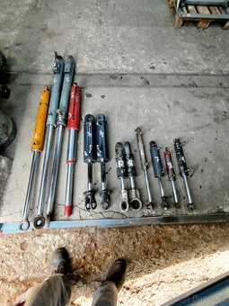 hydraulické pístnice