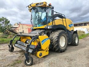 Sklízecí řezačka New Holland FR850