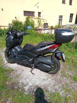 Yamaha xmax 125 rok 2021
