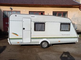 Obytný přívěs-karavan Swift Toscane 460 s moverem