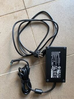 Prodám nabíječku originální HP HQ-TRE 71025 - 1