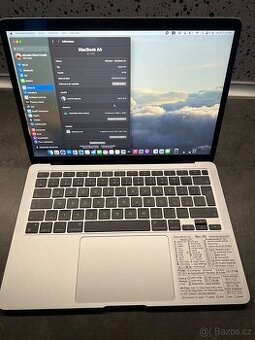 MacBook Air M1 (2020) – 8 GB / 256 GB SSD – TOP STAV
