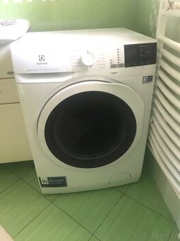Kombinovaná pračka se sušičkou Electrolux Perfectcare 700