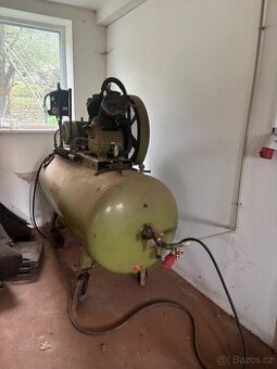 Vzduchový kompresor 1000l