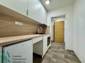 Pronájem bytu 1+kk 28 m², Hodonín, po rekonstrukci