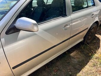 Dveře Škoda Octavia I liftback, barva 9102