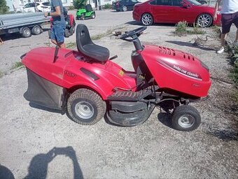 sekačka, zahradní traktor, traktůrek,