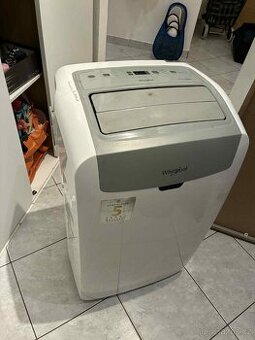 Mobilní klimatizace Whirlpool PACW212HP – plně funkční