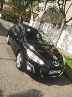 Peugeot 308 Kup CZ  1.4i 2014 naj.100tkm Serviska Supr stav