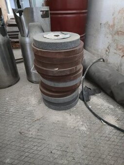 Brusné kotouče ELEKTRIT, Karborundum