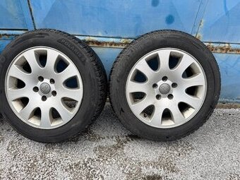 Kola Audi s zánovními pneu Barum