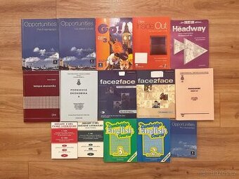 HROMADA STARŠÍCH UČEBNIC A SKRIPT (především AJ)