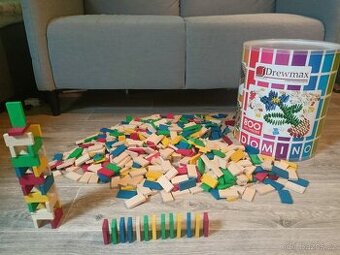 domino 800ks drewmax barevné