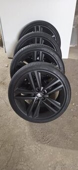 Disky a pneumatiky R17