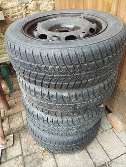 Zimní pneu fabia 185/60 r14 Polaris
