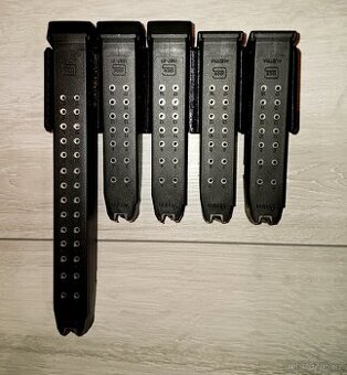 Nový držák na 5 dvouřadých zásobníků GLOCK