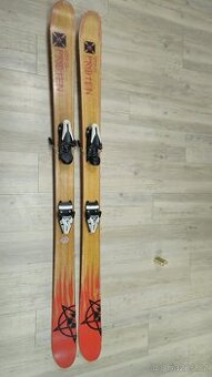 Lyže 170 + lyžáky 43 44 + helma