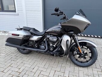 HARLEY DAVIDSON ROAD GLIDE