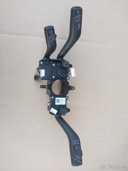 3C9.953.501.BM - PÁČKY POD VOLANT-LUKASE-VW PASSAT B7