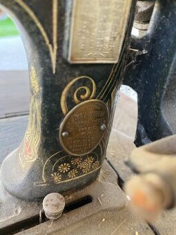 Prodám šicí stroj