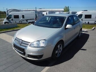 Volkswagen Jetta 1.6 MPi, 75 kW, Aut. Klima, ČR