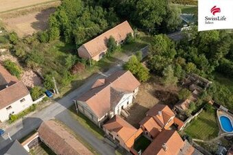 Prodej rodinného domu 620 m2, Klobuky