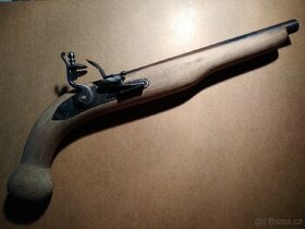 Křesadlová pistole - 1