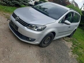 VW Touran 1.6 TDI 77kw Klima Tažné Model 2012 ///Na Opravu//