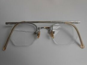 Starožitné brýle s kov.obroučky - prasklé sklo - stav foto
