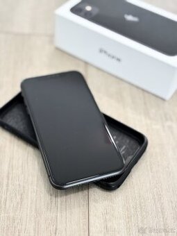 Apple iPhone 11 256GB černý