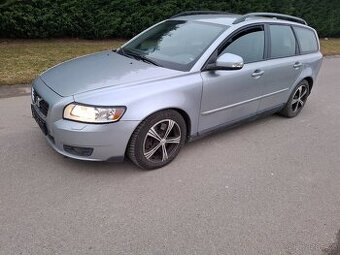 Volvo V 50 2.0 Diesel 100kw Kombi Automat Klima/Na opravu//