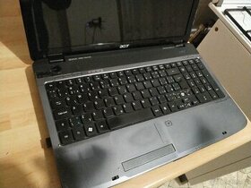 Na díly acer 5738