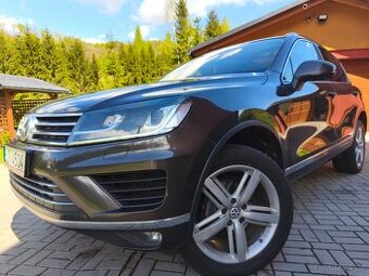 VW TOUAREG 3.0TDI 193kW-PLNY SERVIS-TOP STAV
