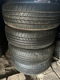 Dunlop 215/60R17