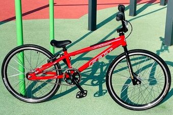 Felt Sector junior race BMX