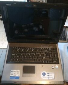 Notebook ASUS F7L s velkým displayem 17"