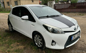 Toyota Yaris - HYBRID