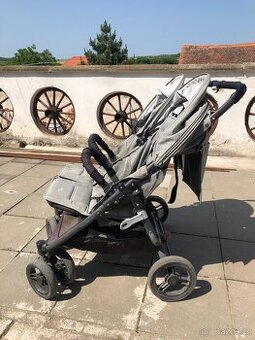Kočárek pro dvojčata Valco snap Duo