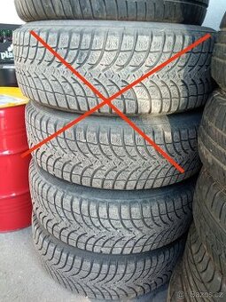 Prodám 2ks zimních pneu 195/65 R15