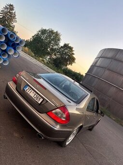 MERCEDES BENZ W211 E320cdi