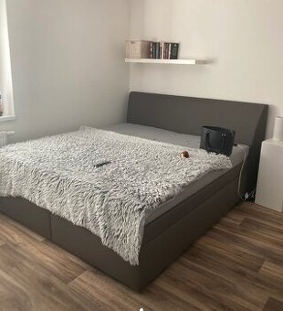 Luxusní vysoká postel 180/200