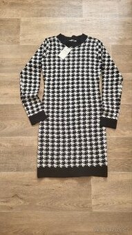 Zateplené šaty Gate, vel. XS