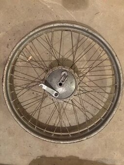 Přední kolo Jawa 550 pařez