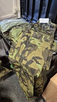 Military výstroj na airsoft či rybaření