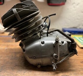 Motor čz 380 motokros - 1