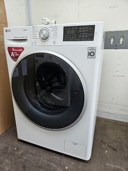 Úzká parní pračka LG na 6,5kg